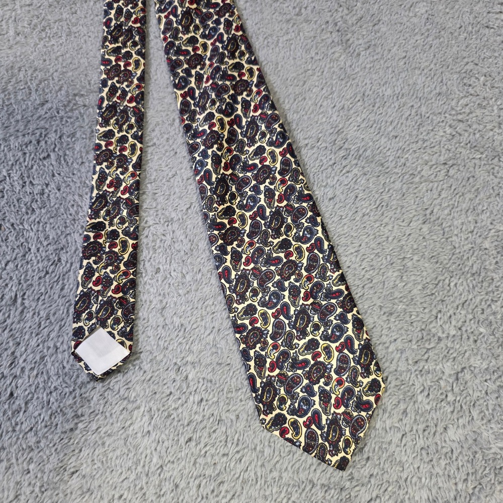 Berkley Mens OS Necktie Cream Navy Red Paisley 100% Silk Imported Fabric Vintage